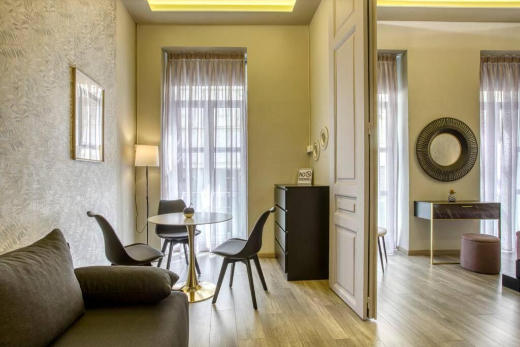 Appartamento Plaka Filotheis House B Atene Esterno foto