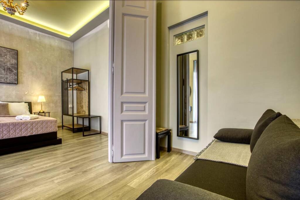 Appartamento Plaka Filotheis House B Atene Esterno foto
