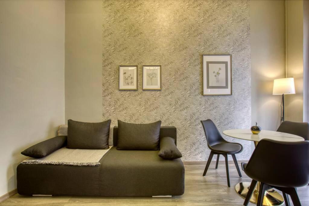 Appartamento Plaka Filotheis House B Atene Esterno foto